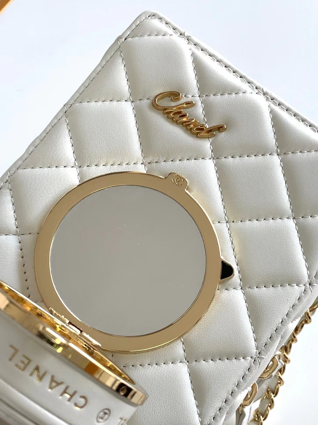Chanel Camera Bag Lambskin White As4817 B16255 10601 (9) - www.newkick.vip